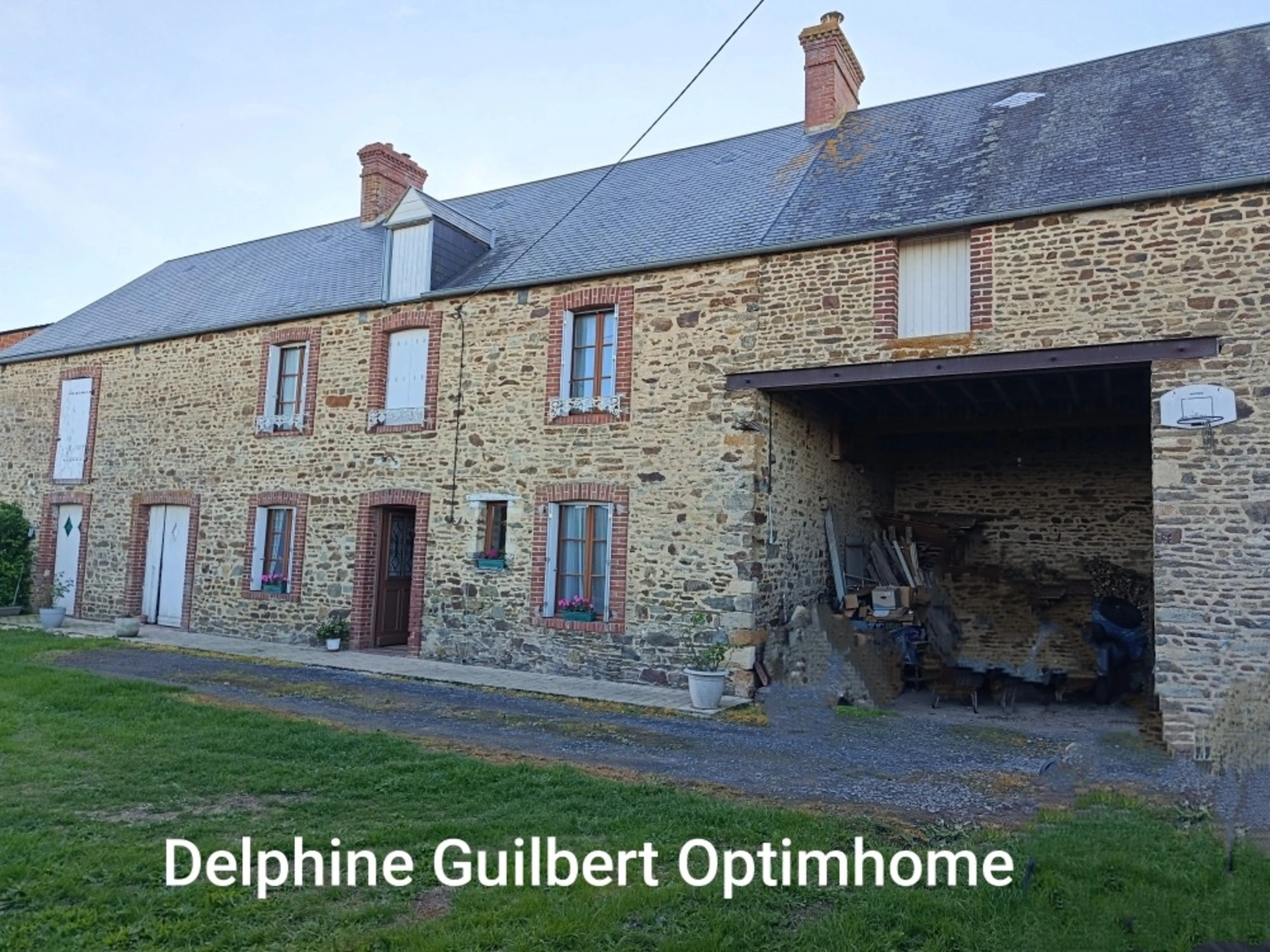 Maison 5 pièces 111 m² · aux Monts d'Aunay · 111 m² · 188 000 €