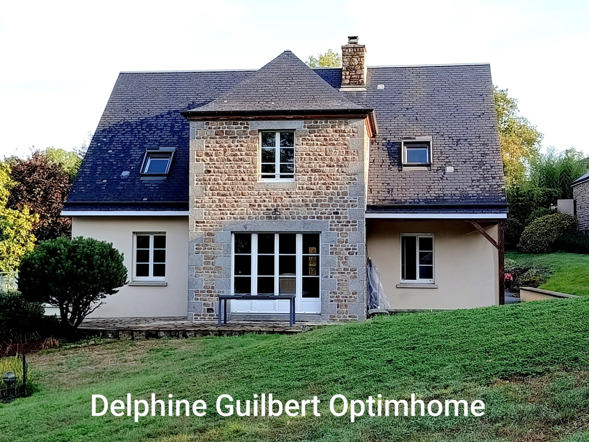 Maison 7 pièces 154 m² · à Vire Normandie · 154 m² · 345 000 €