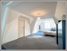 Sarthe (72) department, for sale in Aubigné Racan, 7-room house, 196 m² - Studio    