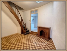 Dpt Sarthe (72), à vendre LE LUDE immeuble de rapport 9 pièces