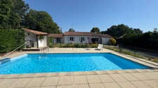 Maison 128 m² avec piscine et grange de 100 m2  – 3 800 m² de terrain