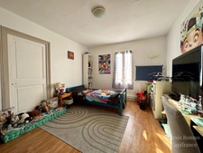 Ensemble immobilier à fort potentiel – 1 085 m² – terrain 3 150 m²