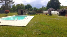 Maison plain pied lumineuse + piscine et jardin arboré – 4 chambres, à 5 min de Montpon