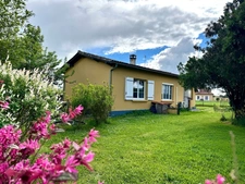 Plain-pied avec 1 ha de terrain – +140 m² utiles – jardin clôturé