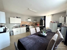 Ensemble immobilier à fort potentiel – 1 085 m² – terrain 3 150 m²