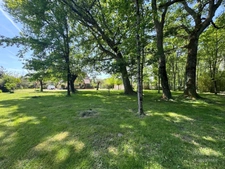 Maison familiale de 122 m2 avec piscine et garages sur 3 625 m² de terrain 