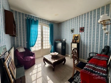 Maison familiale 187 m² – 8 pièces – piscine – terrain arboré 3 900 m²