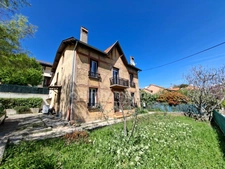 Maison Bourgeoise de 1936 composée de 2 appartements DIGNE LES BAINS (04)