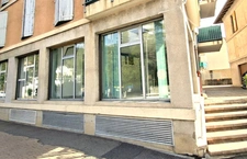 Emplacement N°1 — Local professionnel / Bureau de 67 m² avec double vitrine  Boulevard Victor Hugo à louer DIGNE LES BAINS (04)