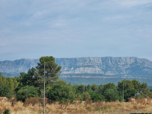 Terrain à vendre  PEYNIER (13), 1000m2 Plat