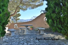 Dpt Bouches du Rhône (13), à vendre LA DESTROUSSE Maison Provençale de 230 m², piscine, sur terrain de 4 000 m²