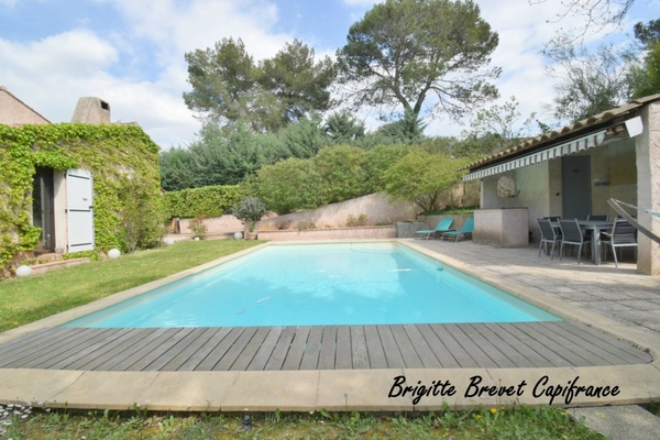 Maison de caractère à vendre 5 pièces FUVEAU (13)