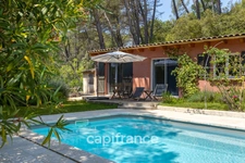 House for sale with 7 rooms and a separate 2-room apartment in Fuveau