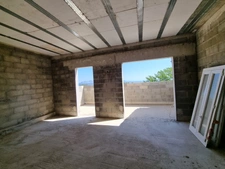 Appartement 3 pièces à renover avec terrasse - SAINT SAVOURNIN (13)