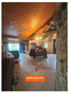 Propriété à vendre de 10 pièces à COURRENSAN (32)