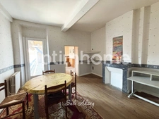 Immeuble de Caractère XIXᵉ Siècle à Maubourguet – Grande Maison Familiale avec 3 Logements Indépendants locatif