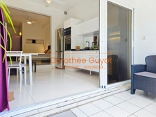 SAINT-FRANÇOIS (971) – MARINA – APPARTEMENT REZ-DE-JARDIN – VENDU MEUBLÉ 