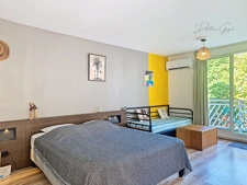 STUDIO MEUBLÉ CLIMATISÉ – PISCINE & ACCÈS PLAGE – OPPORTUNITÉ LOCATIVE À SAINT-FRANÇOIS