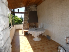 🏡 À VENDRE – Grande villa avec terrain boisé à Sisteron