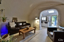 VOLONNE – PROPRIÉTÉ D’EXCEPTION 3,5 HA – 2 HABITATIONS – PISCINE CHAUFFÉE – VUE MONTAGNES 