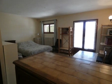 🏡 À VENDRE – Grande villa avec terrain boisé à Sisteron