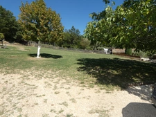 VOLONNE – PROPRIÉTÉ D’EXCEPTION 3,5 HA – 3 HABITATIONS – PISCINE CHAUFFÉE – VUE MONTAGNES 