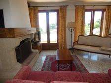 🏡 À VENDRE – Grande villa avec terrain boisé à Sisteron