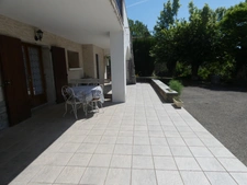 🏡 À VENDRE – Grande villa avec terrain boisé à Sisteron