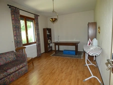 🏡 À VENDRE – Grande villa avec terrain boisé à Sisteron