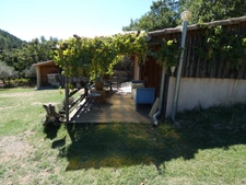VOLONNE – PROPRIÉTÉ D’EXCEPTION 3,5 HA – 3 HABITATIONS – PISCINE CHAUFFÉE – VUE MONTAGNES 