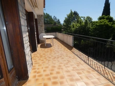 🏡 À VENDRE – Grande villa avec terrain boisé à Sisteron
