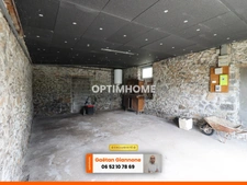Maison en pierre 3 pièces avec vue dégagée à petit prix à Messeix, Puy-de-Dôme