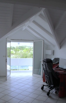 Superbe Duplex T4 de 105 m² – Vues Mer, Forêt et Parc – Baie-Mahault