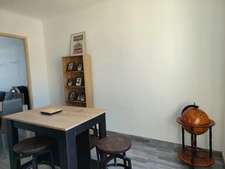 Maison avec local commercial au cœur de Donges