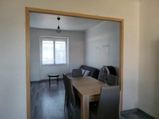 Maison avec local commercial au cœur de Donges