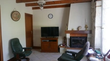 Maison de village en pierre avec dépendances