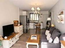 Appartement T2 avec espace bureau – 43,61 m² – Cœur de Roquevaire