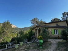 Maison à vendre 5 pièces AURIOL (13)