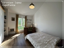 Feugarolles, belle longère en pierre rénovée de 289m² habitables avec jardin, piscine, atelier, séchoir à tabac