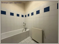 Agen, dans un quartier calme, maison de ville 115 m², 5 pièces principales, avec extérieur