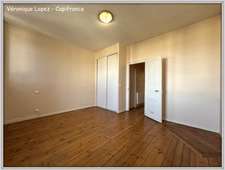 Agen, dans un quartier calme, maison de ville 115 m², 5 pièces principales, avec extérieur