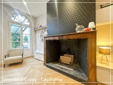 Agen, city center, superb 266 m² stone house, fully renovated, garden, swimming pool, workshop, 5-car garage