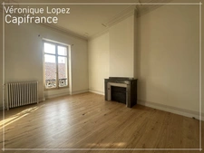 Agen, cœur de ville, appartement de charme T3 avec terrasse et parking
