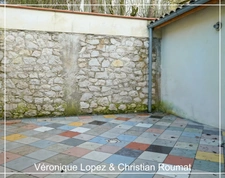 Bon-Encontre, maison mitoyenne de 106 m² habitables avec 3 chambres, cour, garage, parking