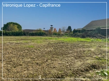 Brax, à proximité d'Agen, beau terrain plat et viabilisé de 769 m²