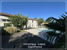 Feugarolles, belle longère en pierre rénovée de 289m² habitables avec jardin, piscine, atelier, séchoir à tabac