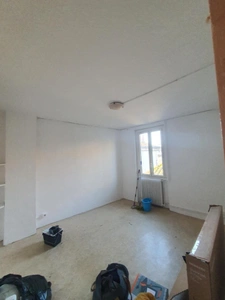 Agen centre, proche de la Mairie et des Jacobins, petit immeuble de 114 m² sur 3 niveaux composé de 3 appartements