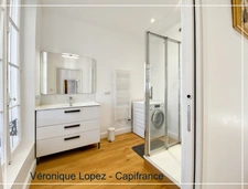 Agen hyper centre, emplacement privilégié sur le boulevard piéton et à deux pas du marché, superbe appartement traversant en duplex