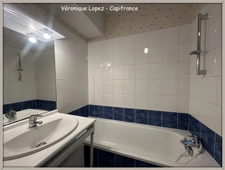 AGEN, appartement T2 avec terrasse, garage individuel et piscine commune