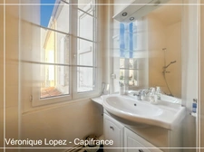  Agen coeur de ville, quartier Cathédrale, au calme dans une impasse, grand appartement de 161,70 m² Loi Carrez avec 7 pièces principales